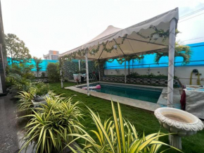 Swimming pool villa